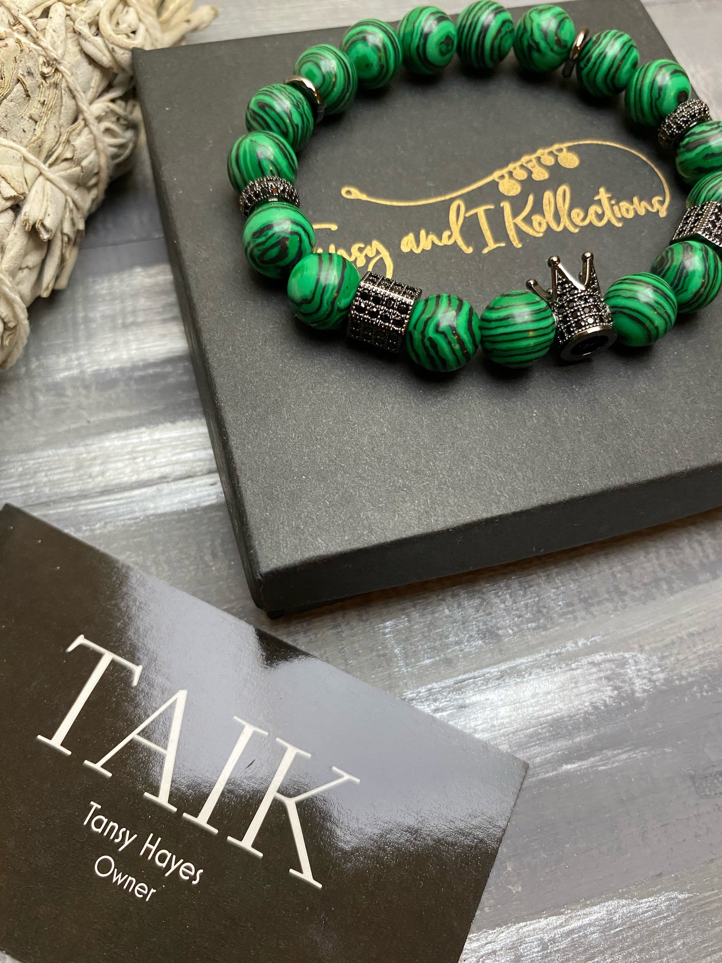 TAIK Malachite Onyx Crown Bracelet™